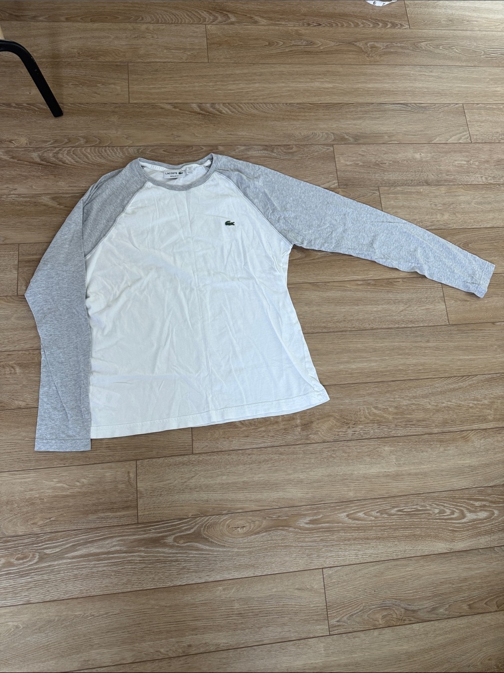 Lacoste Mens Long-Sleeve Raglan Tee in White and Light Gray